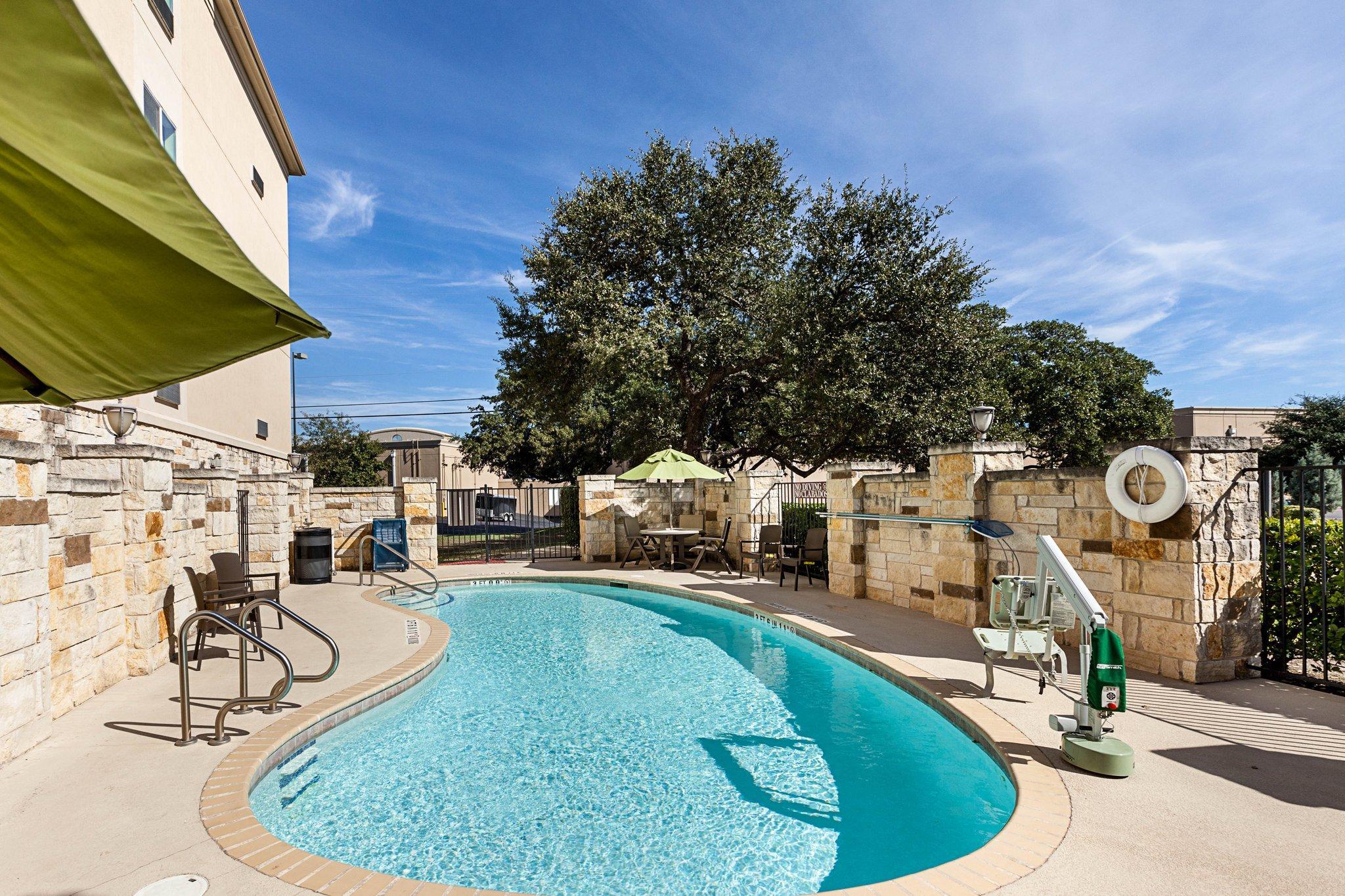 Comfort Suites San Antonio North - Stone Oak Екстериор снимка