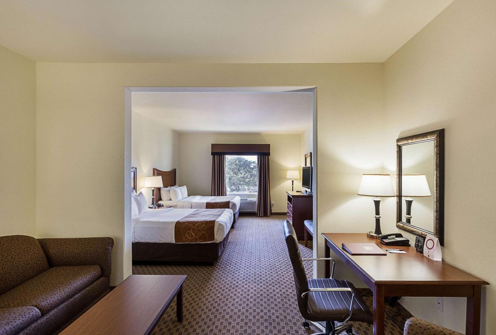 Comfort Suites San Antonio North - Stone Oak Екстериор снимка