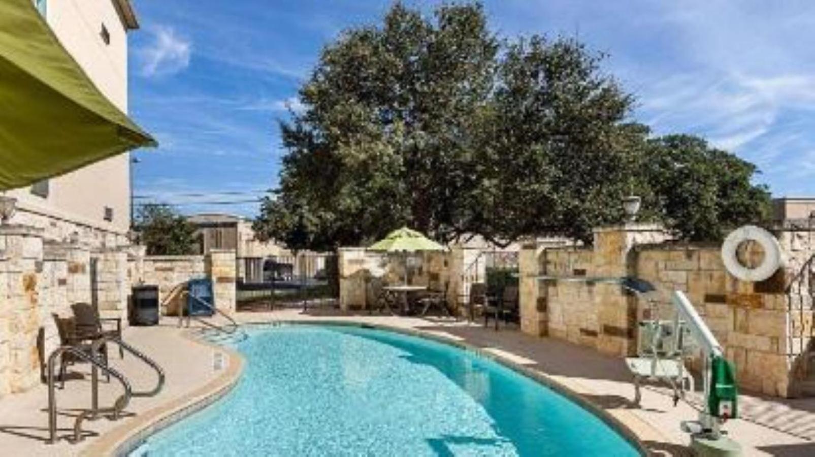 Comfort Suites San Antonio North - Stone Oak Екстериор снимка